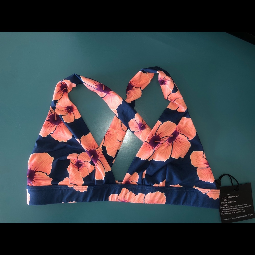 Xx  SOLD. Xx.  Acacia Top